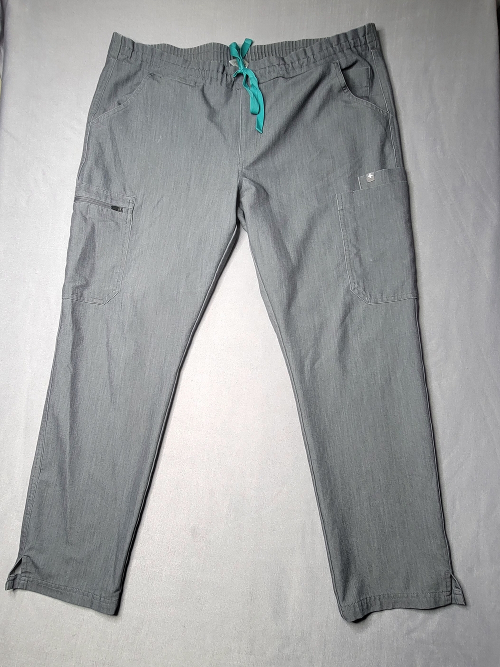 FIGS Women's Collection Cargo Pants in Gray Medium Like New